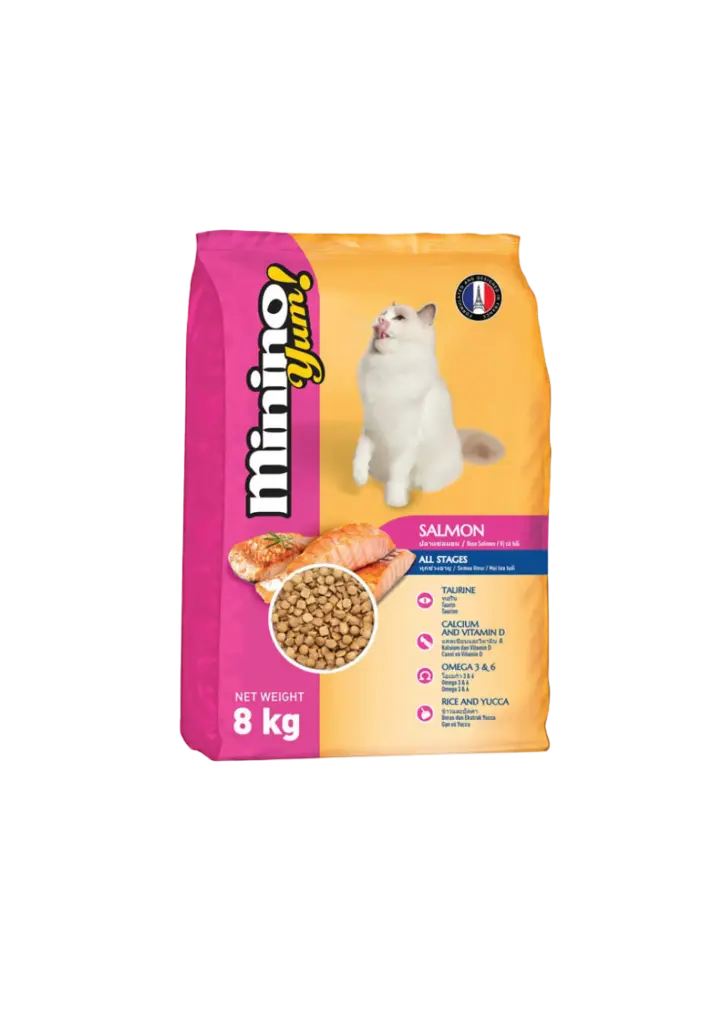 Minino Yum!